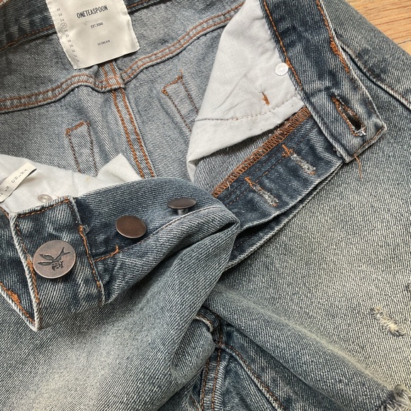 ONE TEASPOON “STEVIES TRUCKERS” SHORTS - Picture 5 of 7